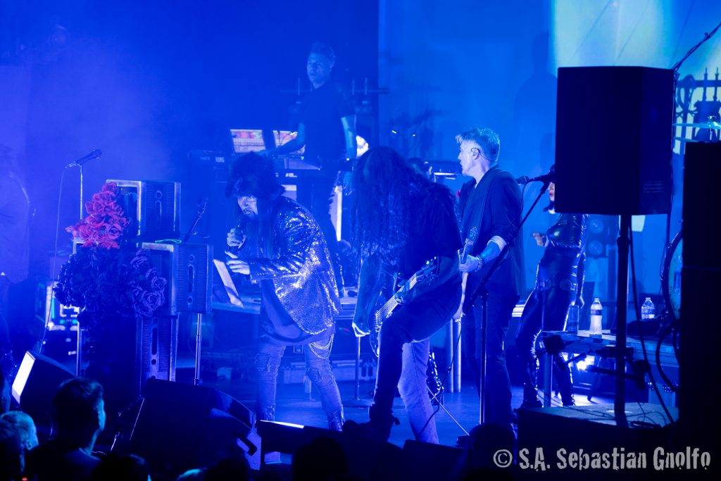 2025-05-02 Ministry-108