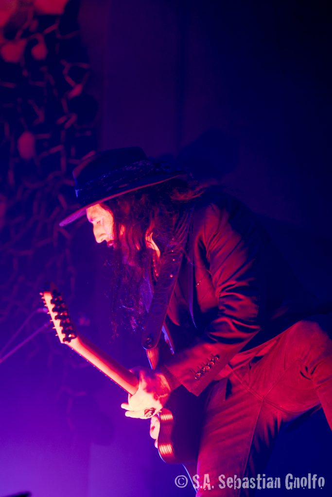 2025-05-02 Ministry-77