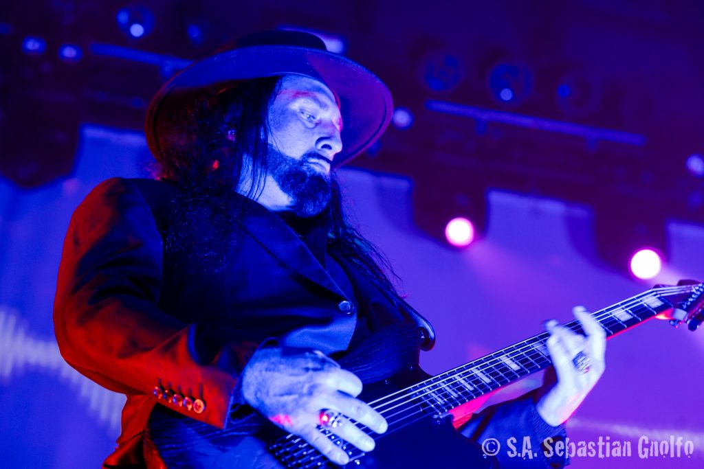 2025-05-02 Ministry-81